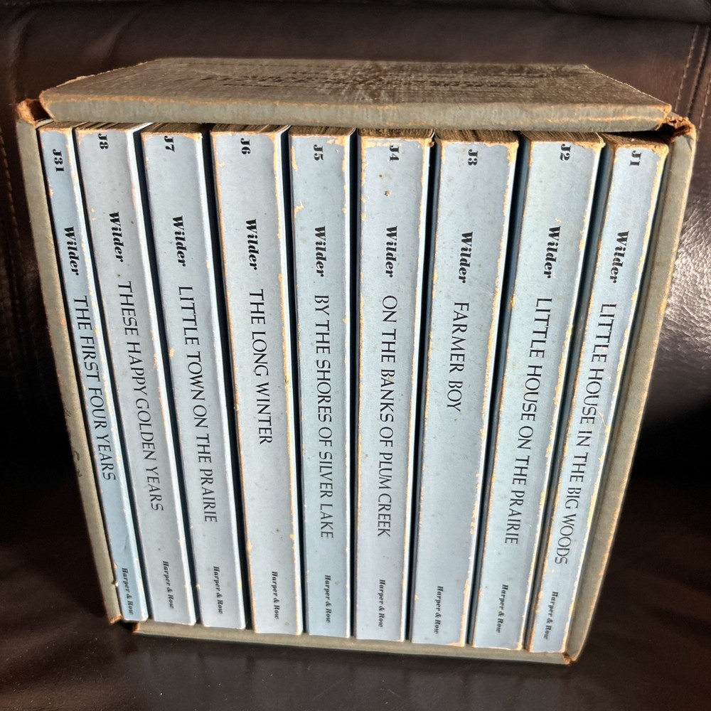 Laura Ingalls Wilder’s Little House Books Complete Box Set of 9 Vintage 1971
