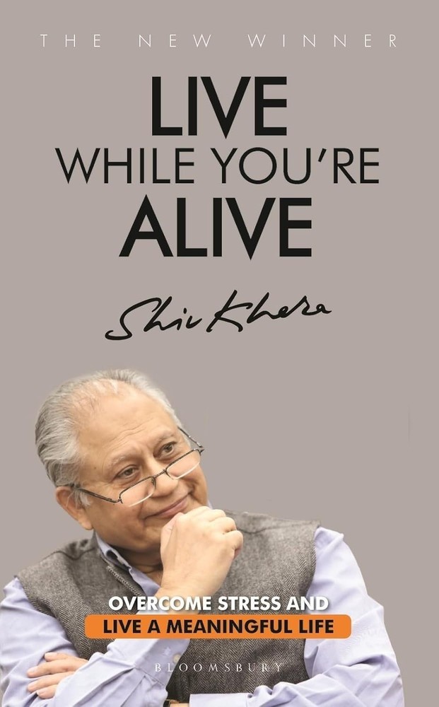 Live While You’re Alive Paperback m648