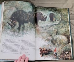 Secrets of the Gnomes by Rien Poortvliet and Wil Huygen (1982, Hardcover)