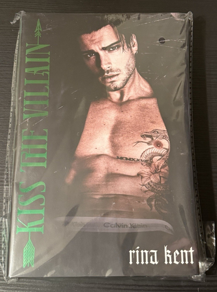 NEW Kiss the Villain by Rina Kent w/Digital Signature Baddies HC Ed FREE SHIP