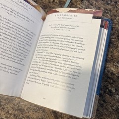 David Jeremiah Leather Bound- Moments W/ God, Strength for Today &