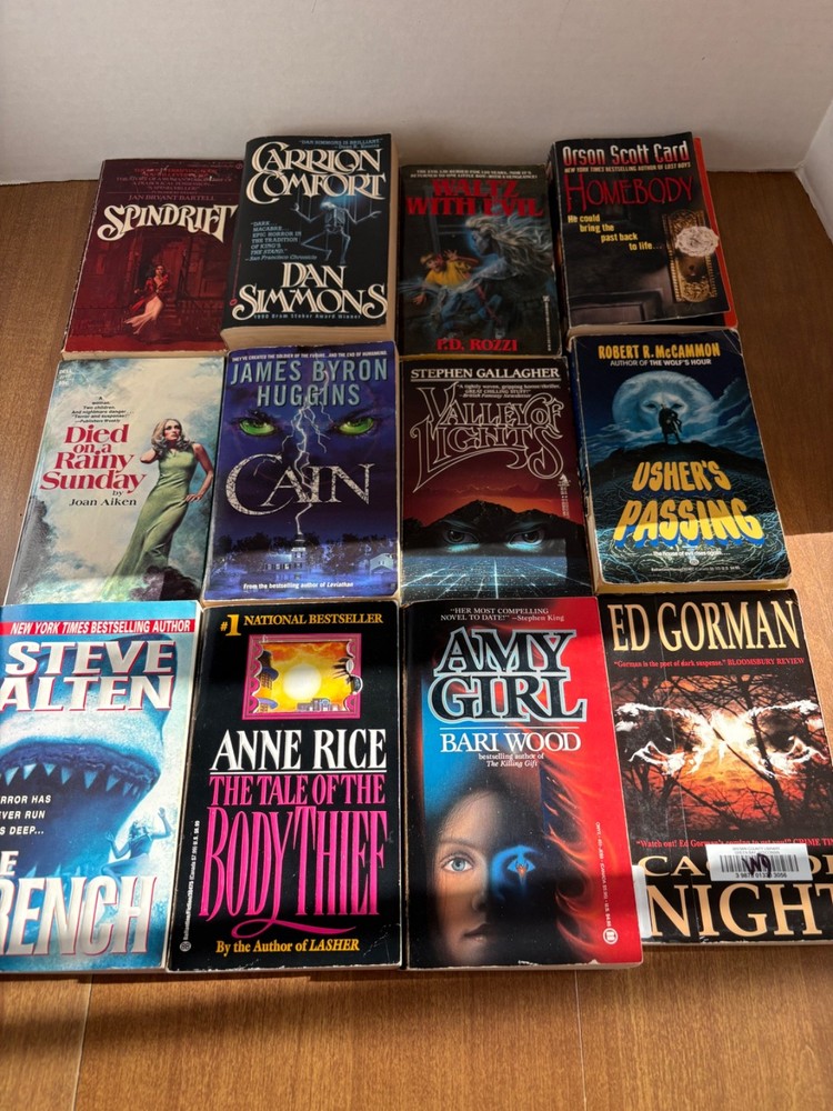 Horror Novels Lot of 12 Paperbacks (See photos for titles)