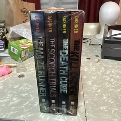 The Maze Runner Series 1 – 4 Book Paperback James Dashner Very Good to Like New