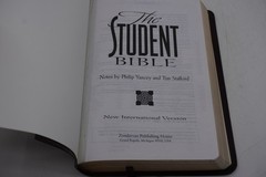 The Student Bible Zondervan 1996 NIV Brown Bonded Leather – Philip Yancey Notes