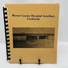 Mercer County Hospital Auxiliary Cookbook Mercer County Iowa 144 Pages
