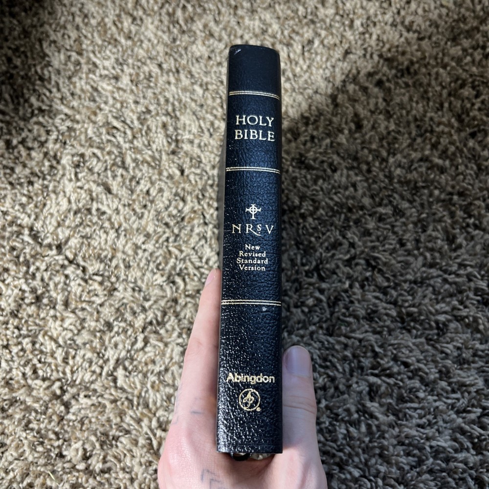 NRSV New Revised Standard Version Premium Bible Black Bonded Leather Abingdon