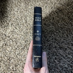 NRSV New Revised Standard Version Premium Bible Black Bonded Leather Abingdon