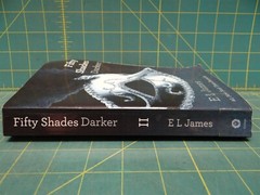 Fifty Shades Darker E.L. James 2011 Paperback 532 pgs Best Seller Romance