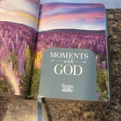 David Jeremiah Leather Bound- Moments W/ God, Strength for Today &