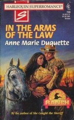 In the Arms of the Law (Harlequin Superromance, No 759) – GOOD