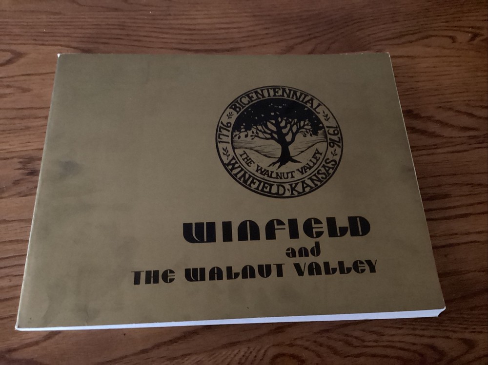 Winfield And The Walnut Valley, Rare 1975 Soft Cover, 154 Pages, Great Details