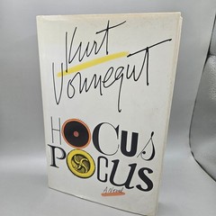 Kurt Vonnegut Hocus Pocus Hardcover Novel, 1990 G.P. Putnam’s Sons, Dust Jacket