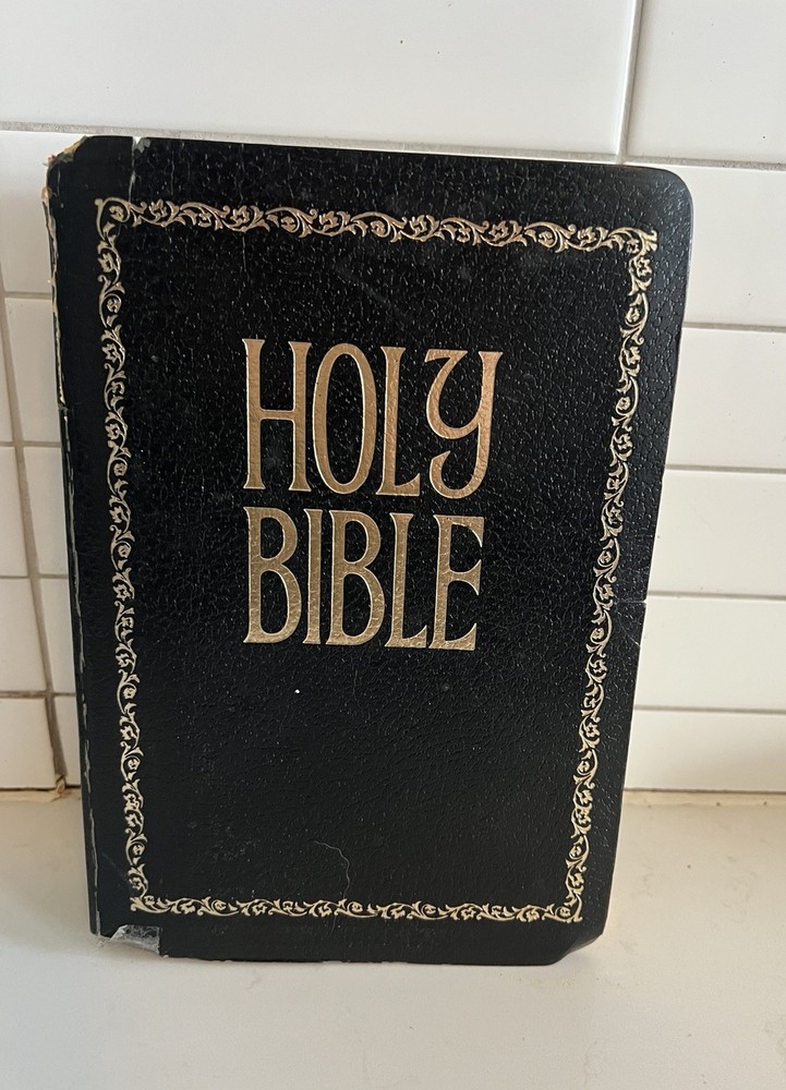 Holy Bible KJV 1973 Giant Print Red Letter Edition Thomas Nelson 581