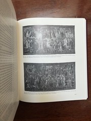 MEDIEVAL TAPESTRIES IN THE METROPOLITAN MUSEUM OF Art by CAVALLO – 1993 HB MINT