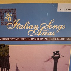 26 Italian Songs and Arias : Medium Low Voice, Book and CD Paperb