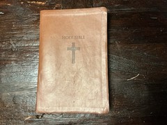 Brown Leathersoft NKJV Giant Print 16 Point