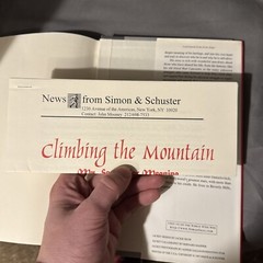 [SIGNED w/ COA] Climbing The Mountain | Kirk Douglas (1997) HCDJ *NM – 9.4*