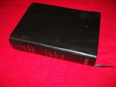 The New Hendrickson Parallel Bible, Bonded Leather With Edge Index