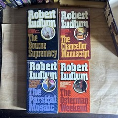 Robert Ludlum Paperback Box Set Bourne Supremacy Chancellor Osterman Parsifal