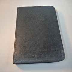 The Living Bible Paraphrased 1977 Compact Vintage Tyndale Black Bonded Leather