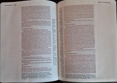 NKJV Journal Reference Bible, Gray Verse Art Cover, Red Letter (2018 NEW)