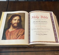 Vintage 1970 Lg.King James Version Red Letter Bible-Gold Gild Faux Leather Bound