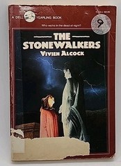 Stonewalkers by Vivien Alcock (1990, Digest Paperback)