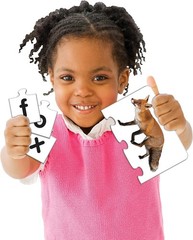Match It! – 20-Piece Self-Correcting Spelling Puzzles for Little Learners