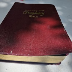 The Jack Van Impe Prophecy Bible KJV Red Letter Limited Edition Leather Bound