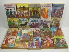 VTG Lot of 21 Illustrated Classic Edition Mini PB Books~Fantasy~People~Animals
