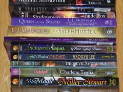 Romance / Fantasy Novels Books Random Mixed 2000’s & 2010’s Lot Of 18