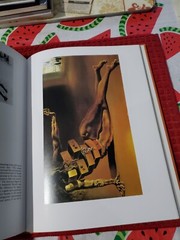DALI Robert Descharnes hcdj 1993 Big 175 pages Hardcover with dustcover
