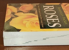 New! Sealed! BOTANICAS POCKET ROSES (Botanicas Pockets) Paperback By Susan Page