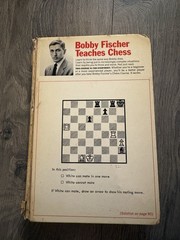 BOBBY FISCHER TEACHES CHESS (1966) Stated 1st Printing