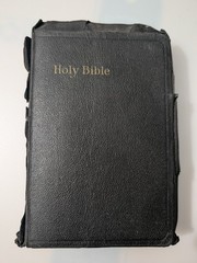 Vintage Holy Bible Illustrated With the Words of Christ Printed in Red (1940’s)