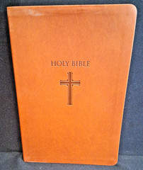Super Giant Print Bible NKJV Imitation Leather Largest Print 16 point! VGC
