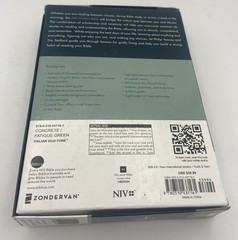 NIV, Student Bible, Compact, Leathersoft, Gray/Green Lay Flat Design