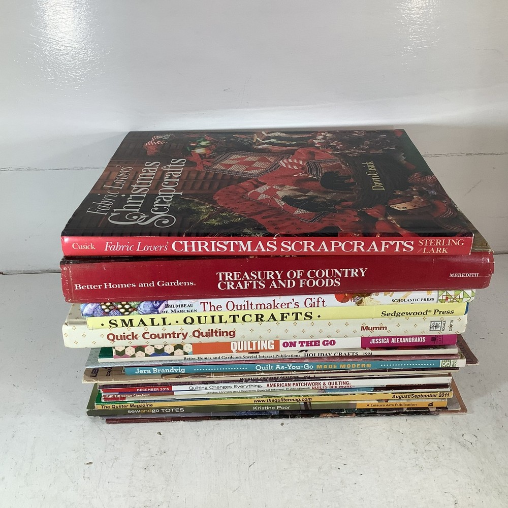 Quilting Book Potpouri Lot of 21 – 5 HCs & 16 Soft Cover Project Books VG