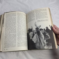 The Unicorn Book Of 1952 Outstanding Events of the Year By Joseph Morse 1953