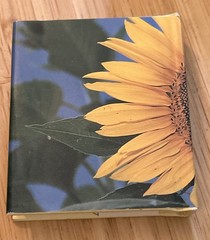 Sunflowers Little Treasury of Joy 3.25” x 2.75” Mini Book 1996