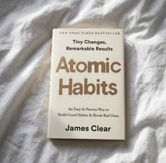 Atomic Habits by James Clear – Build Good Habits & Break Bad Ones – Paperback