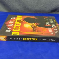 A Nir Tavor Mossad Thriller Ser.: By Way of Deception by Steve Yohn and Amir…