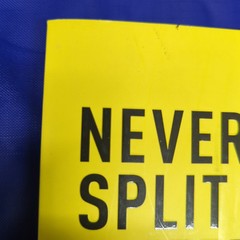 Never Split the Difference Negotiating as if your Life Depended…Paperback Book