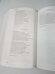 The Bible: King James Version with the Apocrypha (English)Edited by David Norton