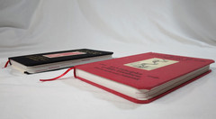 Jeffrey Gitomer’s Little Red Black Books Lot of 2: Sales Selling Connections