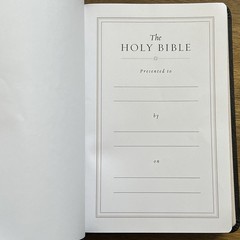 ESV Large Print Thinline Bible (Black Genuine Leather)