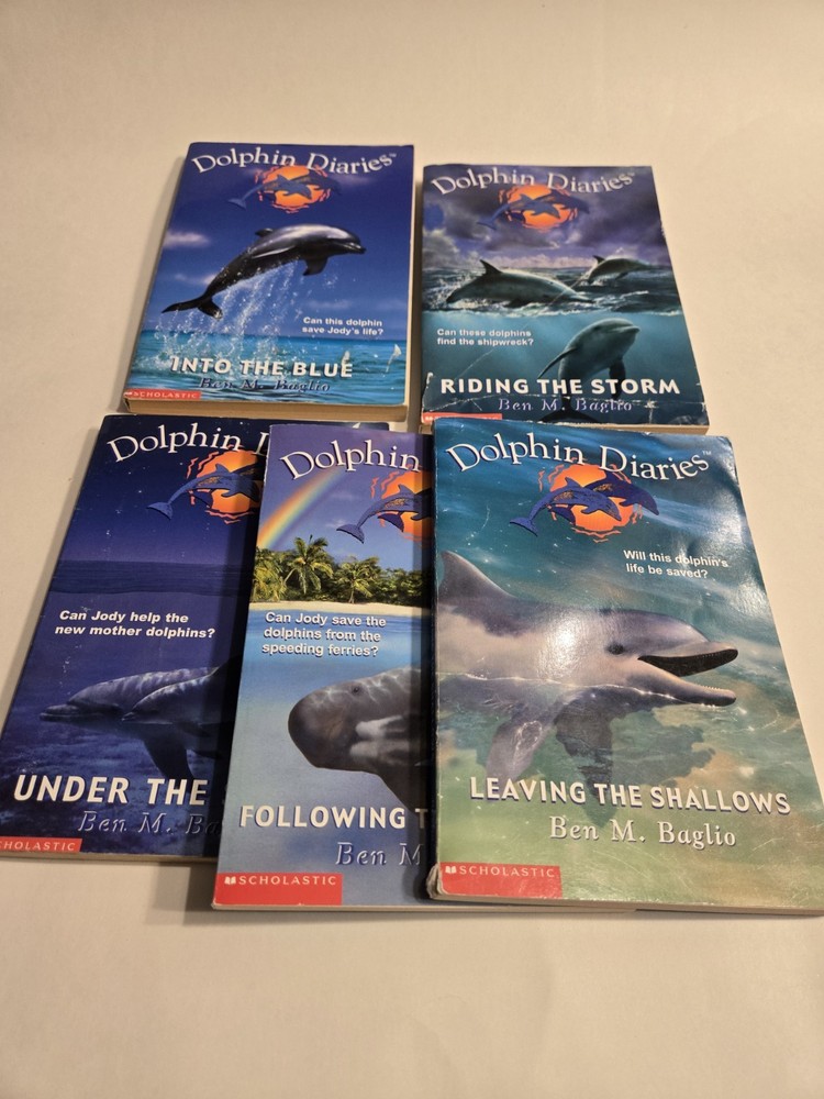 Dolphin Diaries Lot of 5 Books Scholastic