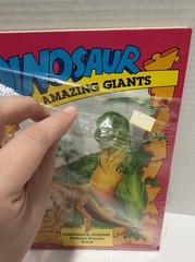 Dinosaur: The Amazing Giants Jigsaw Picture Puzzle Book (Vintage 1989) Unused