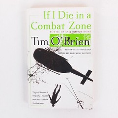 Vietnam War books Lot-2 by Tim O’Brien Die In A Combat Zone, Things They Carried