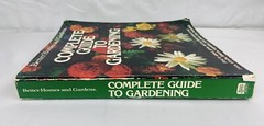 Vintage 1979 Better Homes and Gardens Complete Guide to Gardening Book 552 Pages